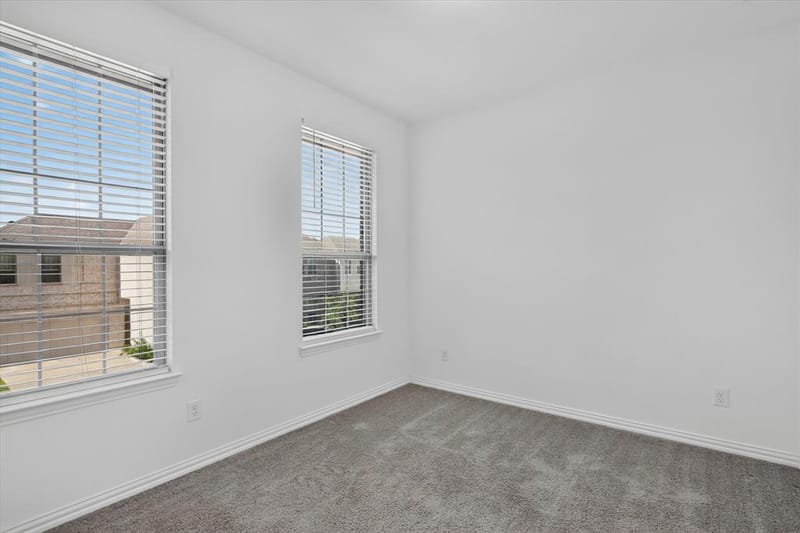 243 Woodson Street, Irving TX 75063 - Photo 14