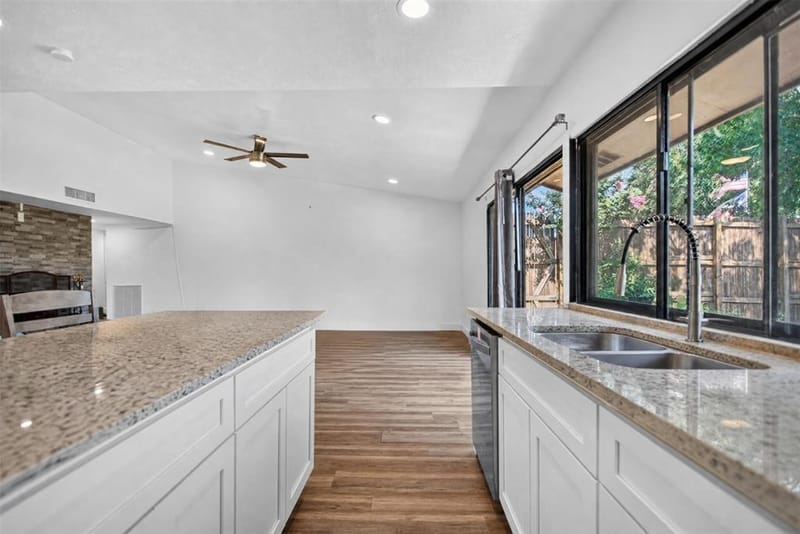 9009 Willowbrook Drive, Rowlett TX 75088 - Photo 7