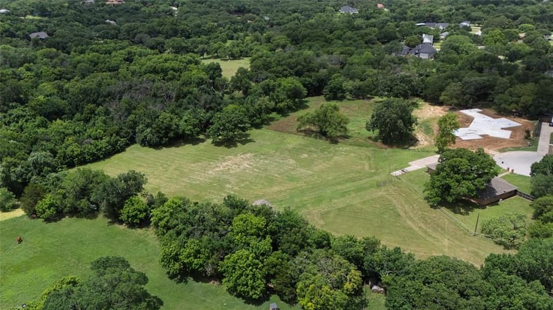 1215 Oakwood Trail, Southlake TX 76092 - Photo 10
