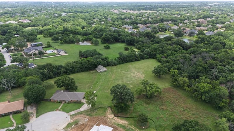 1215 Oakwood Trail, Southlake TX 76092 - Photo 15