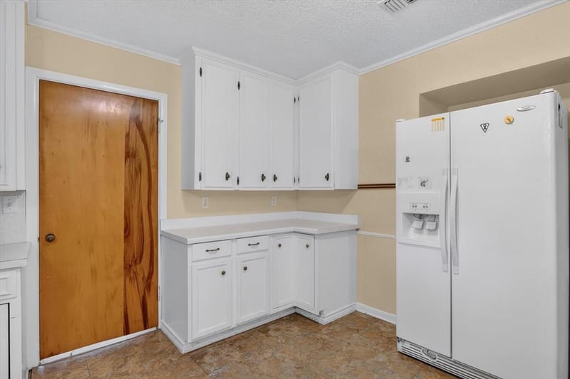 2356 Ballycastle Drive, Dallas TX 75228 - Photo 16