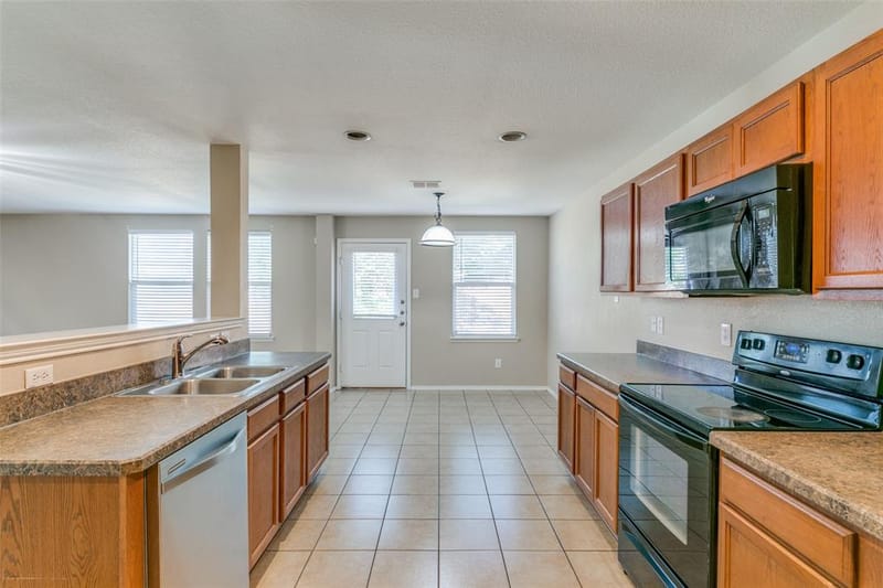 13085 Minnow Way, Frisco TX 75035 - Photo 7