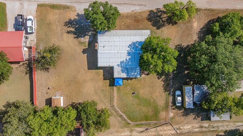 609 E Labadie Avenue, De Leon TX 76444 - Photo 23