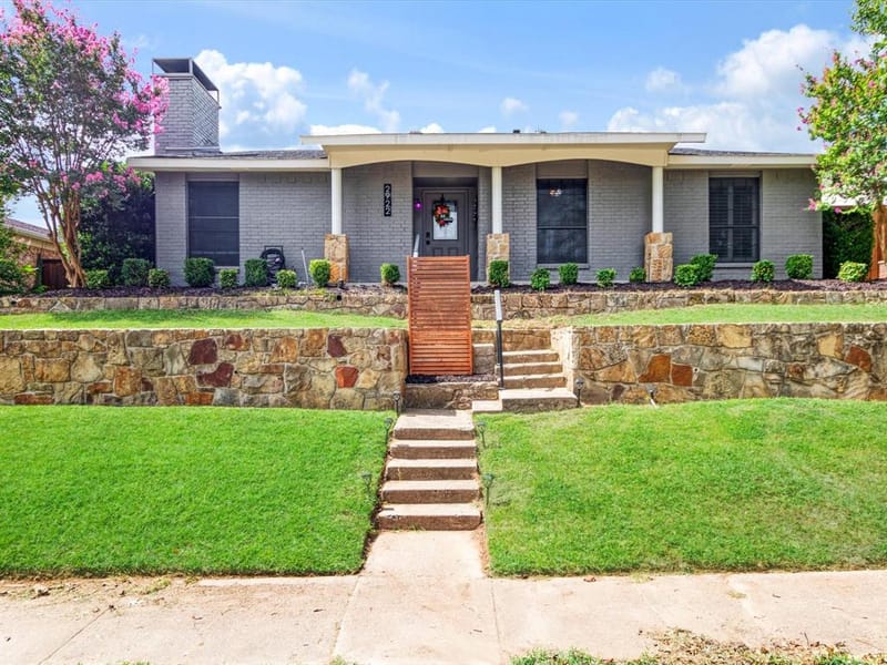 2922 Spring Brook Drive, Garland TX 75044 - Photo 2