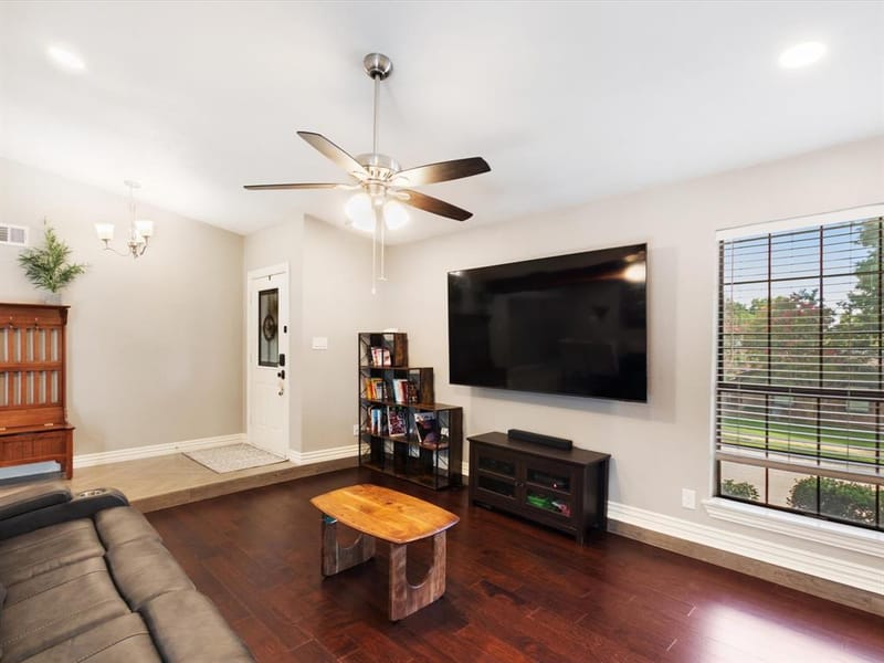 2922 Spring Brook Drive, Garland TX 75044 - Photo 6