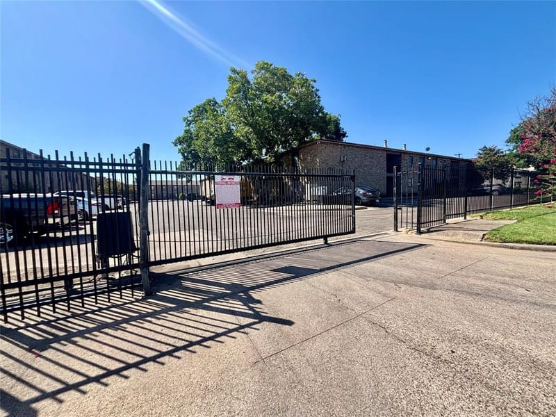 1226 Baylor Avenue, Waco TX 76706 - Photo 4