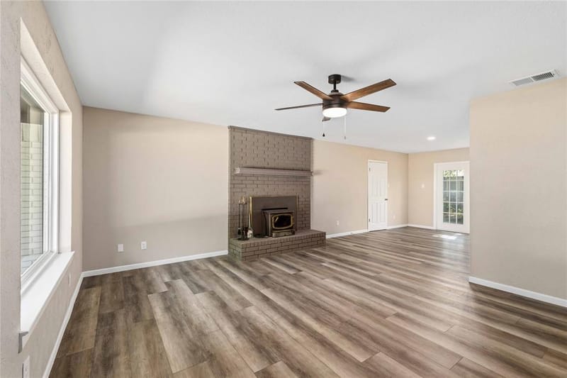 209 S Austin Street, De Leon TX 76444 - Photo 7