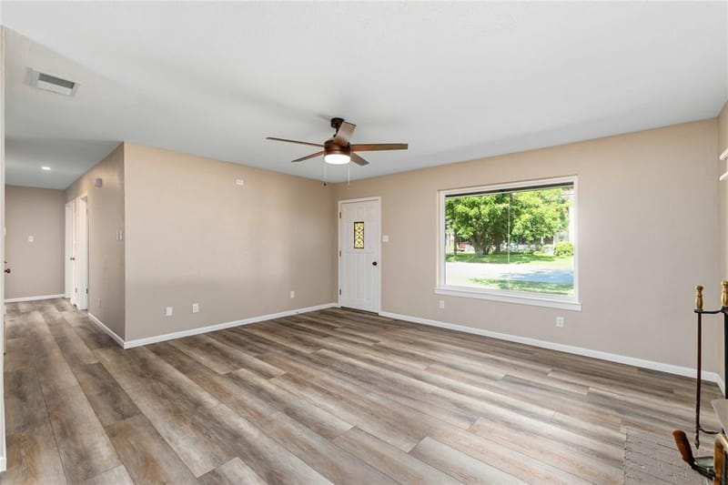 209 S Austin Street, De Leon TX 76444 - Photo 8