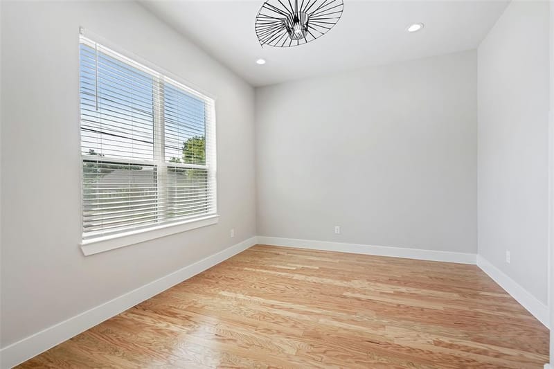 409 N Rogers Street, Waxahachie TX 75165 - Photo 7