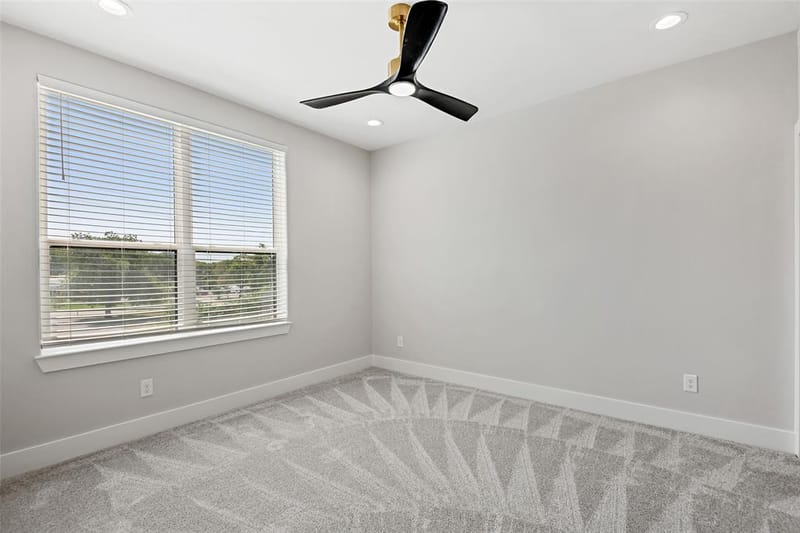 409 N Rogers Street, Waxahachie TX 75165 - Photo 32