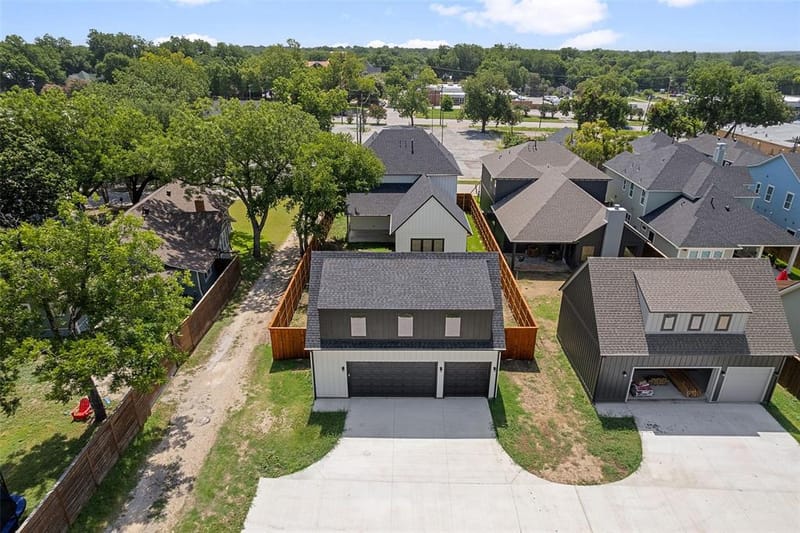 409 N Rogers Street, Waxahachie TX 75165 - Photo 11