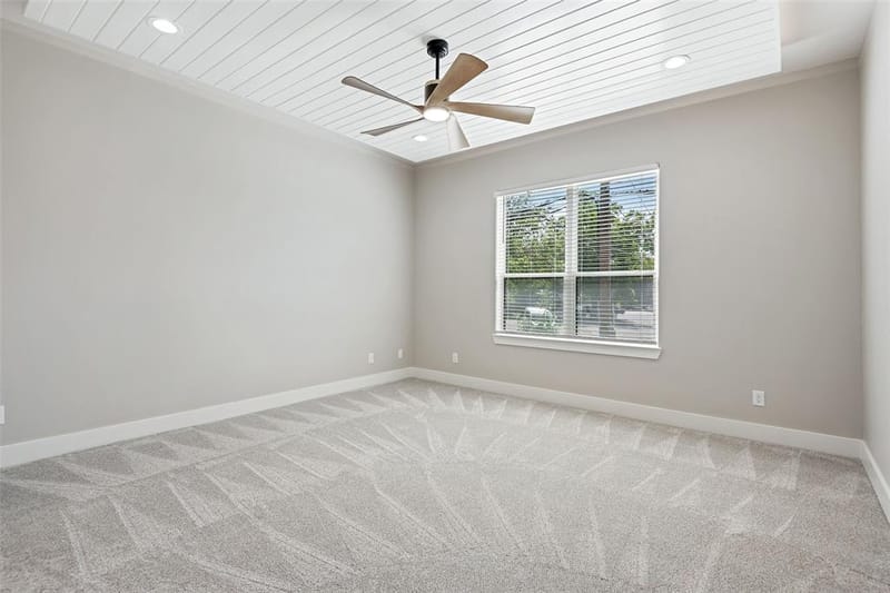 409 N Rogers Street, Waxahachie TX 75165 - Photo 4