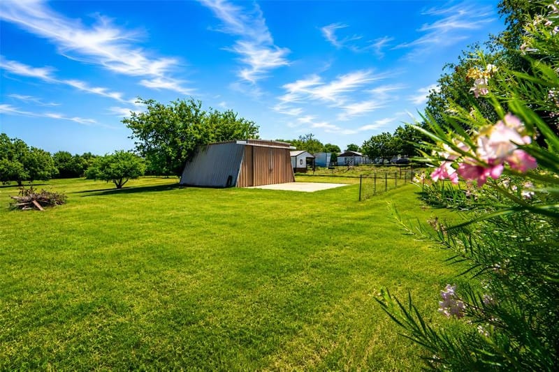 2102 Hill Top Circle, Weatherford TX 76085 - Photo 28