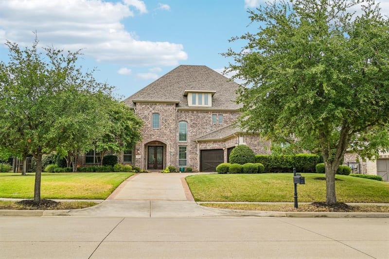 204 Saint Tropez Drive, Southlake TX 76092