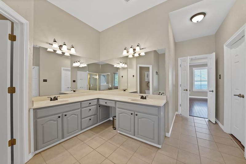 111 Honeysuckle Drive, Justin TX 76247 - Photo 27
