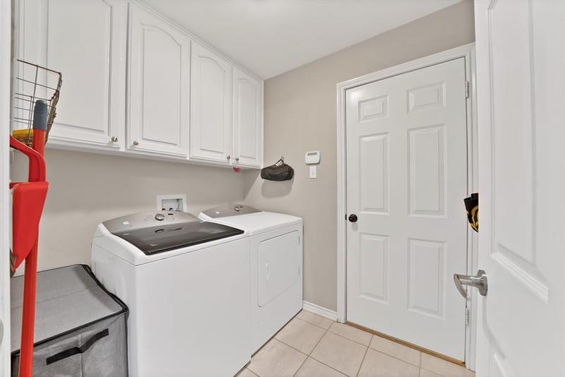 111 Honeysuckle Drive, Justin TX 76247 - Photo 34