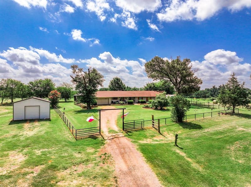 8727 S Fm 69, Como TX 75431 - Photo 2