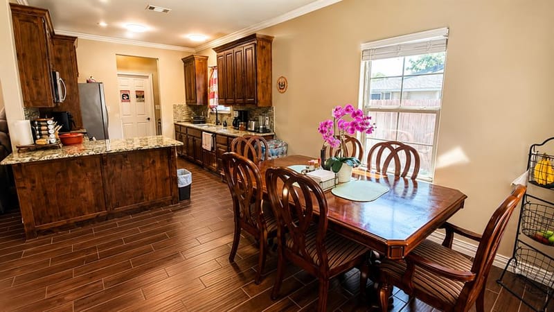 315 E Brockett Street, Sherman TX 75090 - Photo 14