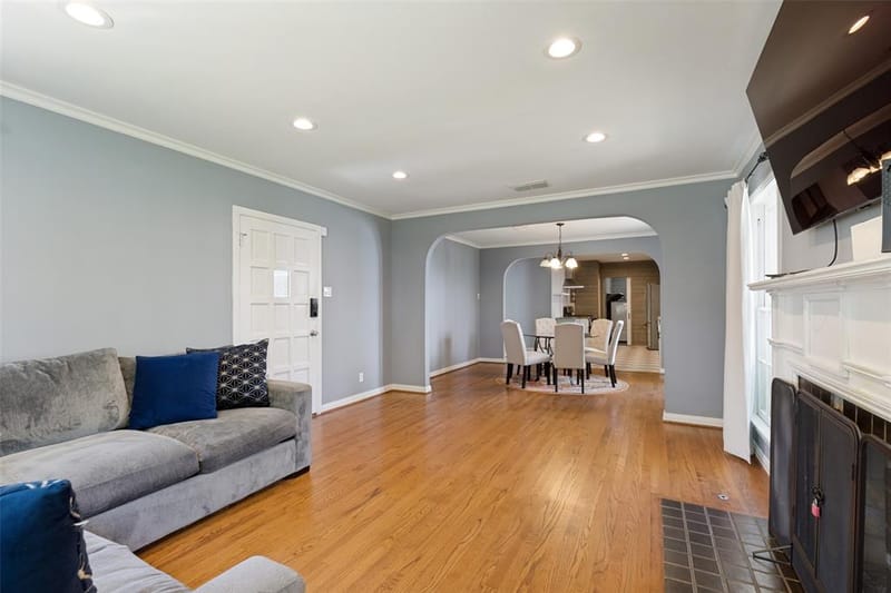 2518 Marvin Avenue, Dallas TX 75211 - Photo 8
