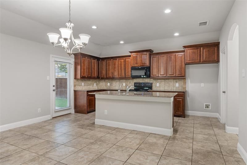 3733 Cecelia Lane, Forest Hill TX 76140 - Photo 14
