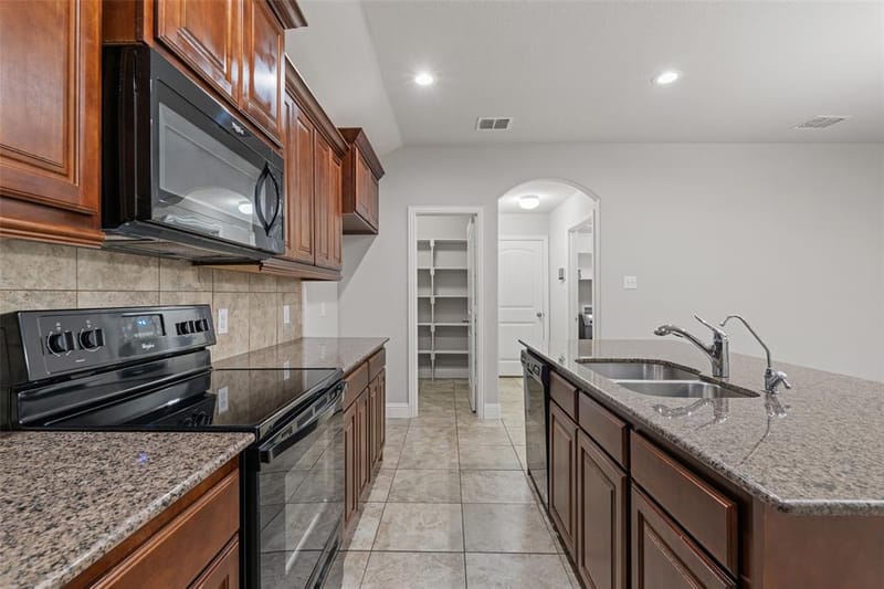 3733 Cecelia Lane, Forest Hill TX 76140 - Photo 18