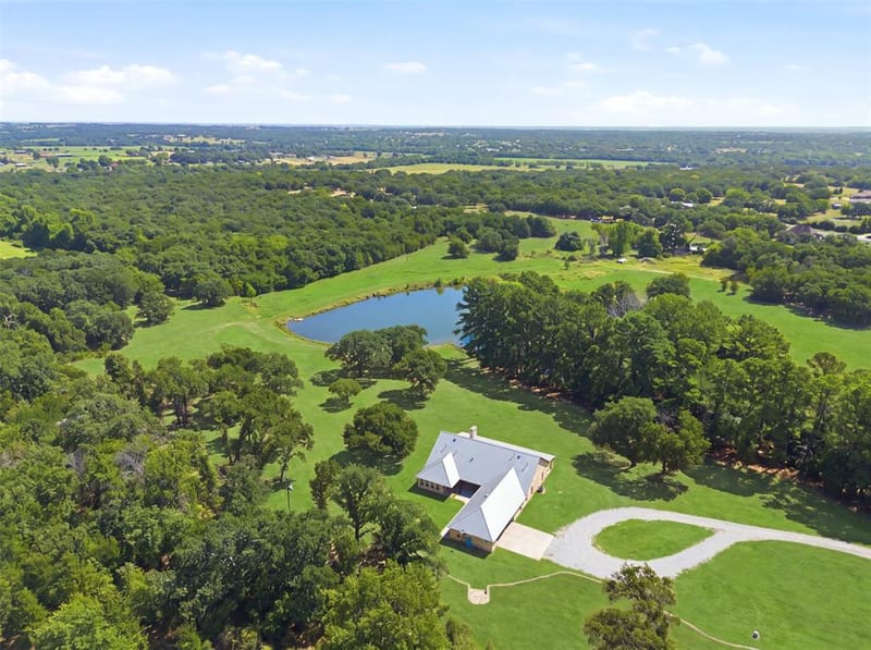 1070 S Reno Road, Reno TX 76082