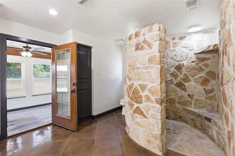 1070 S Reno Road, Reno TX 76082 - Photo 24