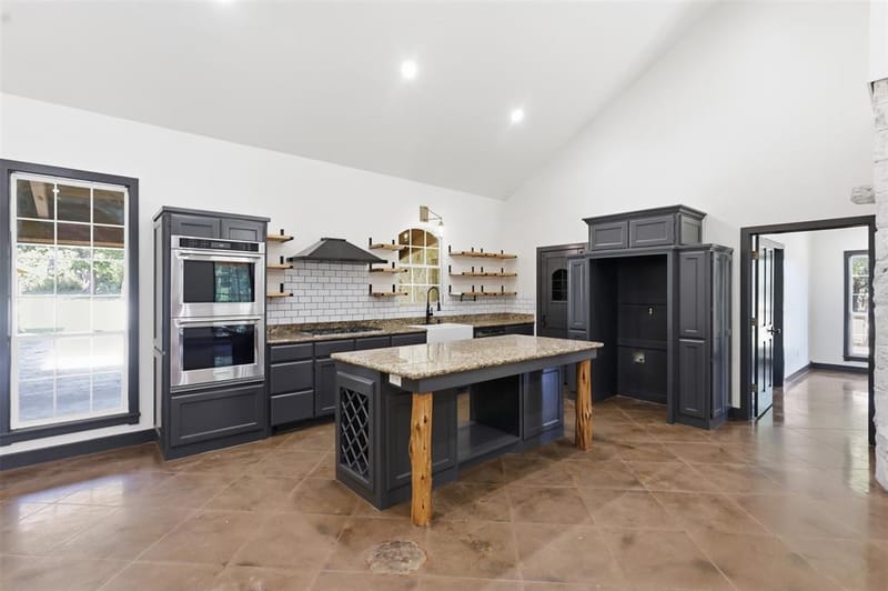 1070 S Reno Road, Reno TX 76082 - Photo 10