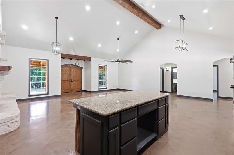 1070 S Reno Road, Reno TX 76082 - Photo 11