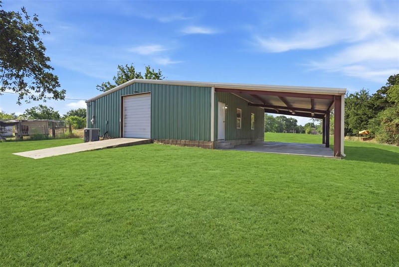 1070 S Reno Road, Reno TX 76082 - Photo 31