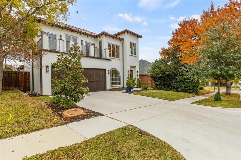 3904 W 5th Street, Fort Worth TX 76107 - Photo 2