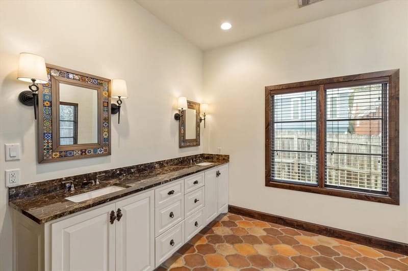 3904 W 5th Street, Fort Worth TX 76107 - Photo 18