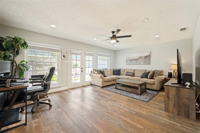 3823 Rochelle Drive, Arlington TX 76016 - Photo 14
