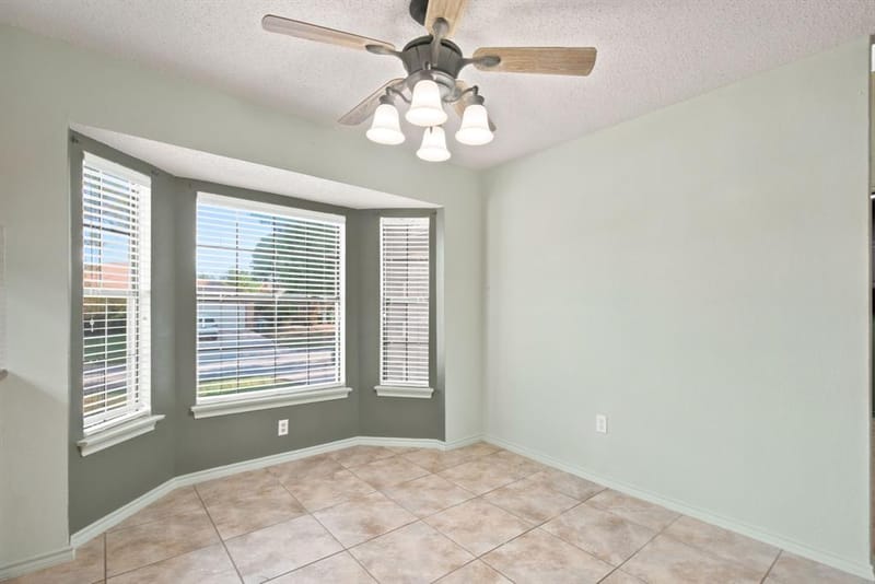 927 Freestone Drive, Arlington TX 76017 - Photo 16