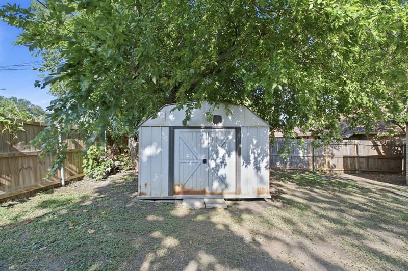 927 Freestone Drive, Arlington TX 76017 - Photo 37