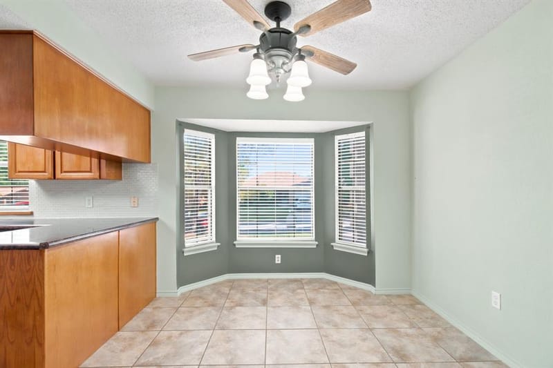 927 Freestone Drive, Arlington TX 76017 - Photo 15