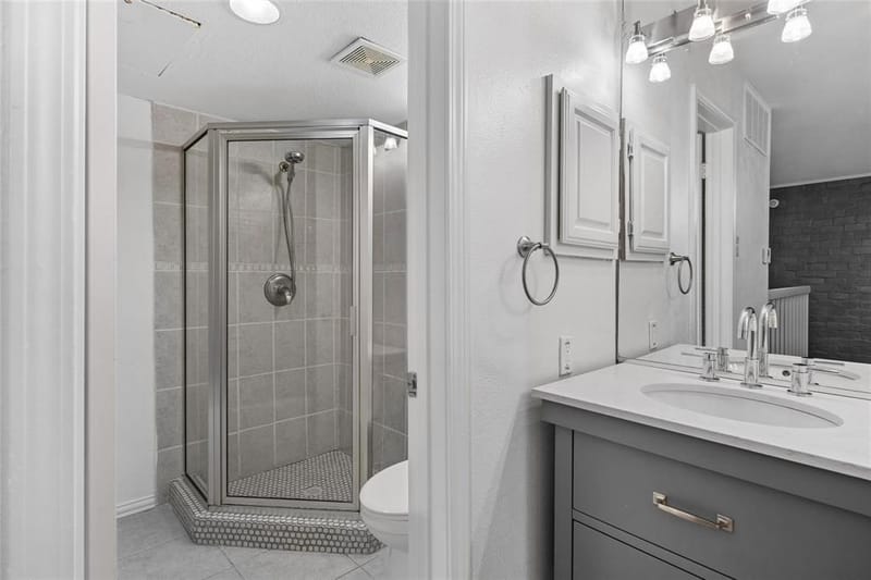 18240 Midway Road # 402, Dallas TX 75287 - Photo 17