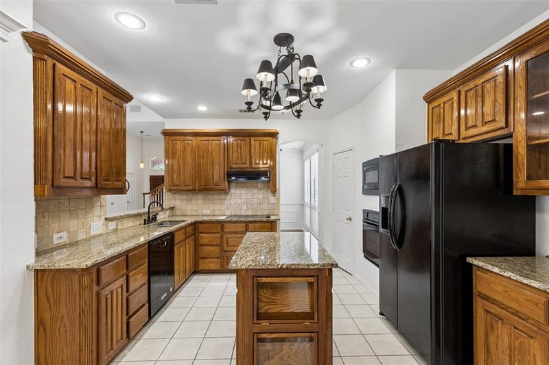 4904 Rockcreek Lane, Plano TX 75024 - Photo 8