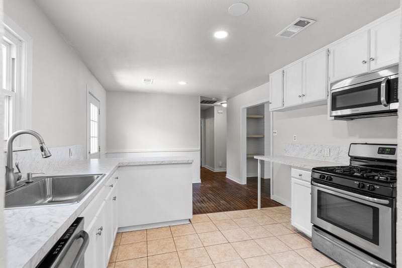 714 Cordell Street, Denton TX 76201 - Photo 14