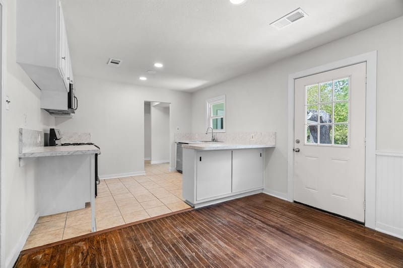 714 Cordell Street, Denton TX 76201 - Photo 11