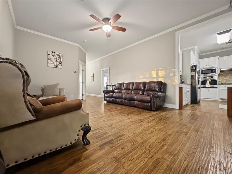 1009 W 7th Street, Justin TX 76247 - Photo 16