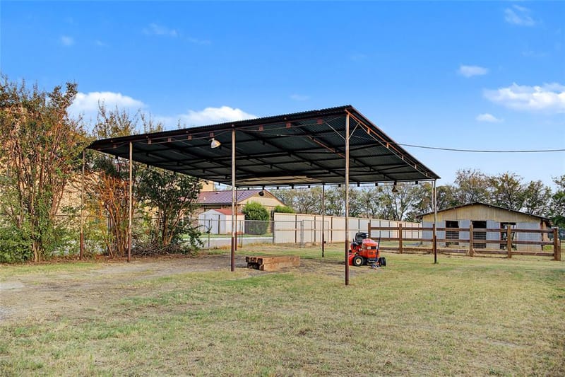 1009 W 7th Street, Justin TX 76247 - Photo 30