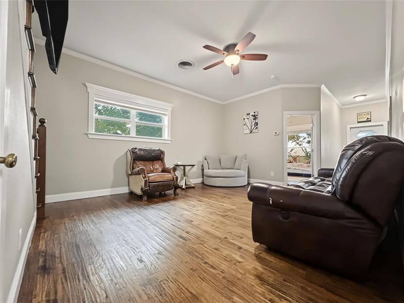 1009 W 7th Street, Justin TX 76247 - Photo 18