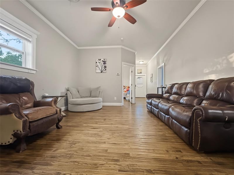 1009 W 7th Street, Justin TX 76247 - Photo 15