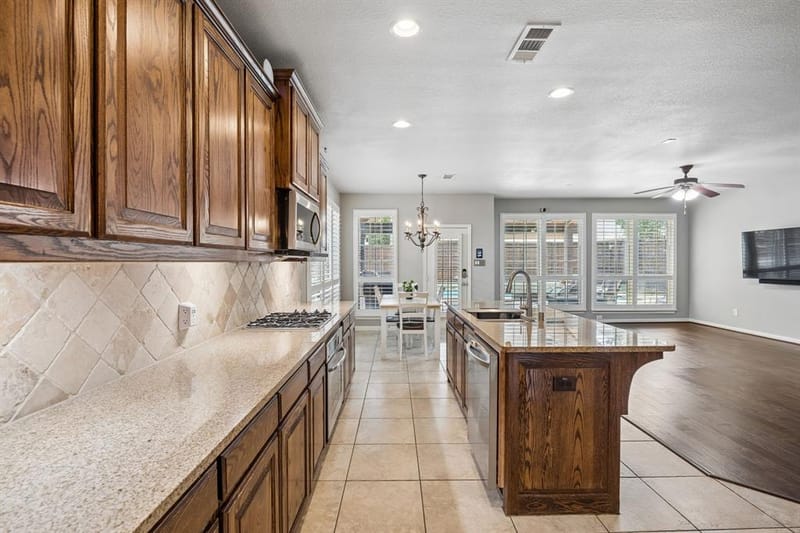 6401 Wind Song Drive, McKinney TX 75071 - Photo 10