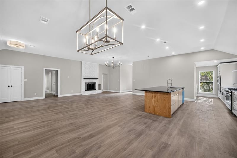 3904 Covinton Lane, Plano TX 75023 - Photo 9