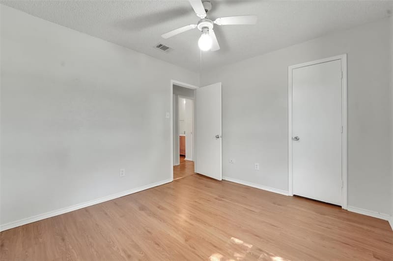 5811 Woodsetter Lane, Arlington TX 76017 - Photo 12