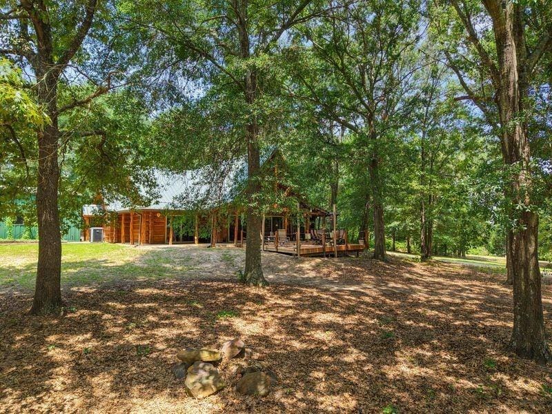 2226 Holly Road, Gilmer TX 75644 - Photo 4