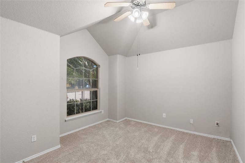 10032 Chrysalis Drive, Fort Worth TX 76131 - Photo 5