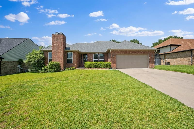 6705 Fair Oaks Drive, North Richland Hills TX 76182 - Photo 4